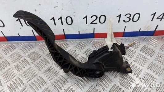 Педаль газа volkswagen bora 1 (TBE18NW01)