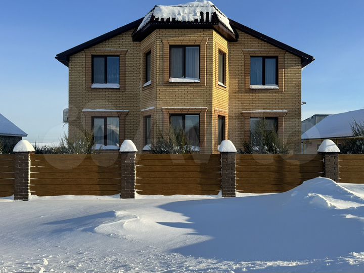 Дом 307 м² на участке 22 сот.