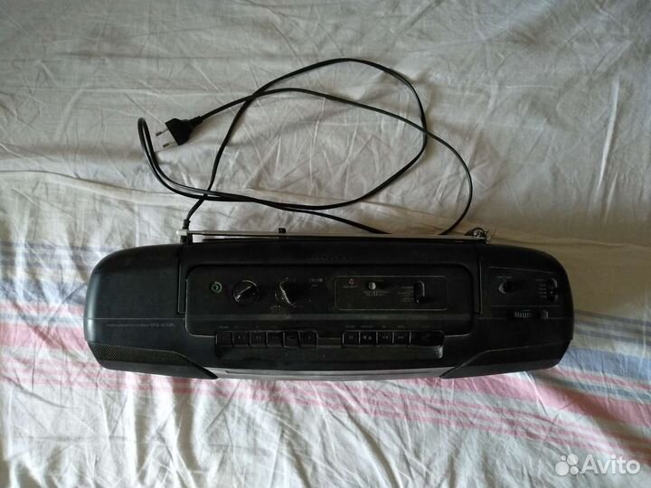 Кассетный магнитофон