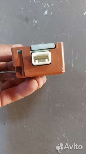 Реле на Toyota Mark X