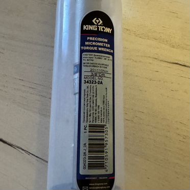 Динамометрический ключ king tony 34323-2A