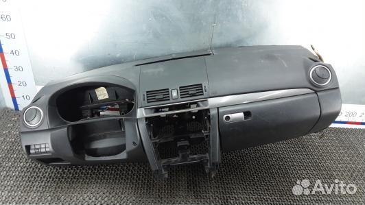 Панель приборов (торпедо) mazda 3 1 (7AR11IS01)