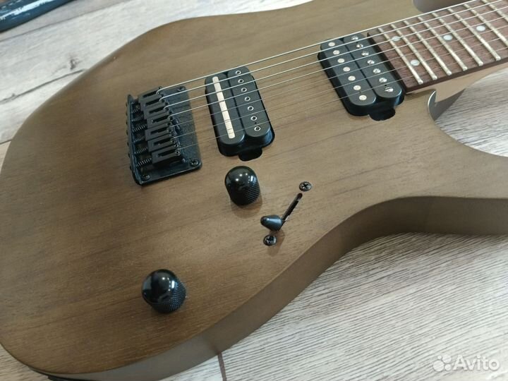 Семиструнная электрогитара Ibanez rg 7421