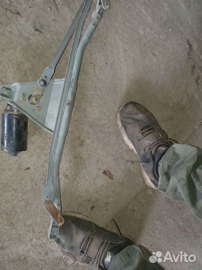 Моторчик дворников на вольво 460