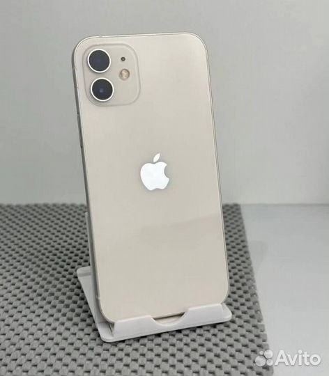 iPhone 12, 64 ГБ