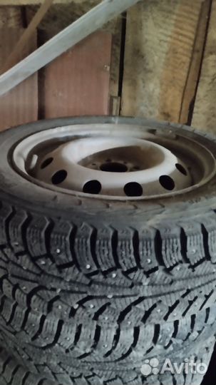 Зимняя резина +диски Nokian nordman 5 175 65 r14