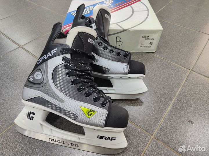 Коньки хоккейные