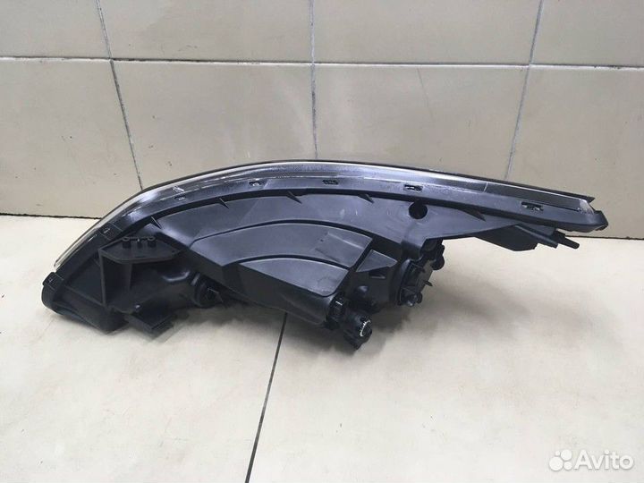 Фара передняя правая линзованная Hyundai Solaris