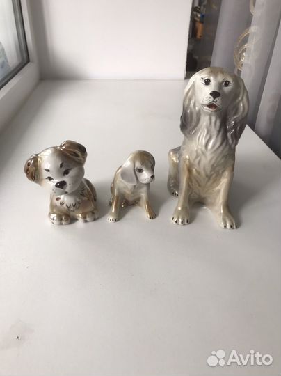 Статуэтки фарфоровые собака и щенки офз