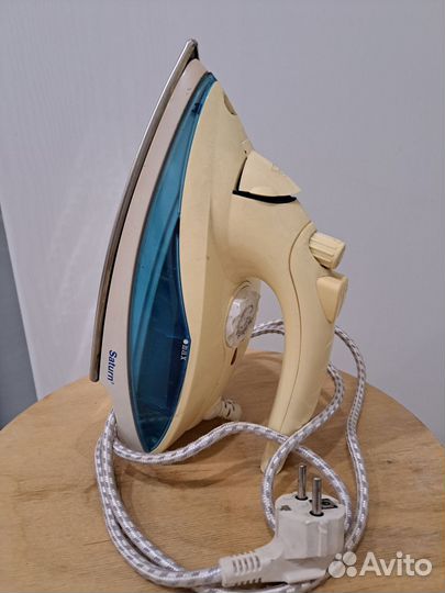 Утюг Saturn
