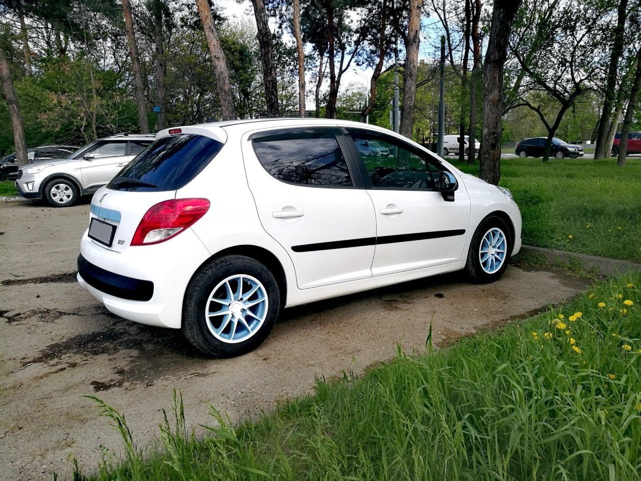 Peugeot 207: фото из отзыва
