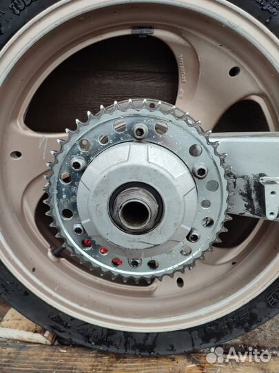 Honda nt400 bros маятник в сборе с колесом