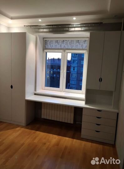 Рабочая зона с доставкой и сборкой