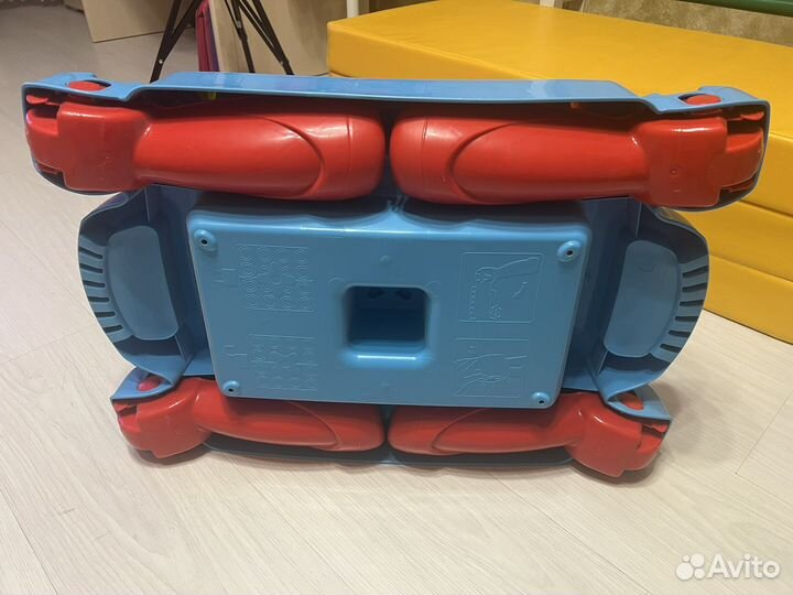 Развивающий столик Лего