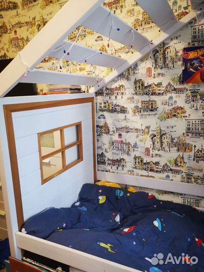 Детская кровать домик