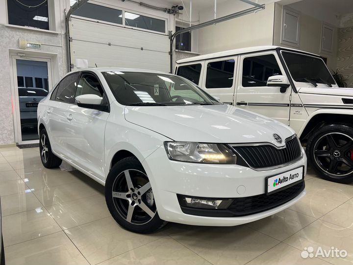 Skoda Rapid 1.6 AT, 2018, 94 000 км