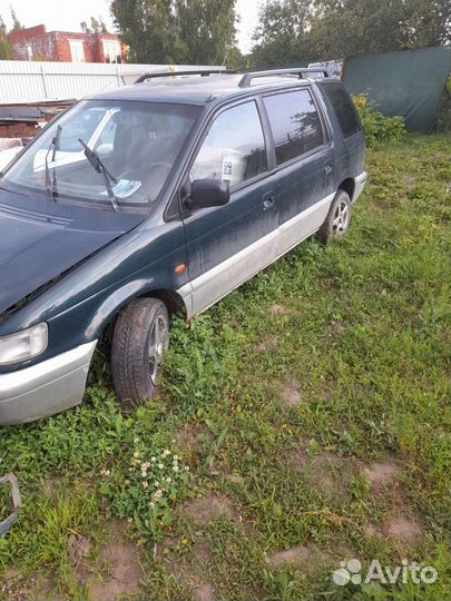 Mitsubishi Space Wagon бензин