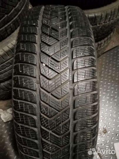 Pirelli Scorpion Winter 215/65 R17