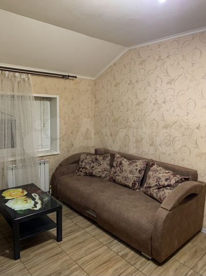 2-к. квартира, 54 м², 2/2 эт.