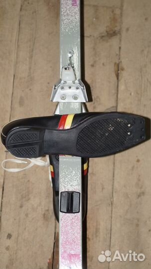 Новые лыжи с ботинками