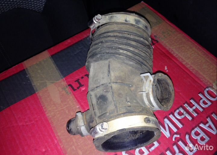 Гофра Nissan x-trail T 32 (Шланг воздуховода )