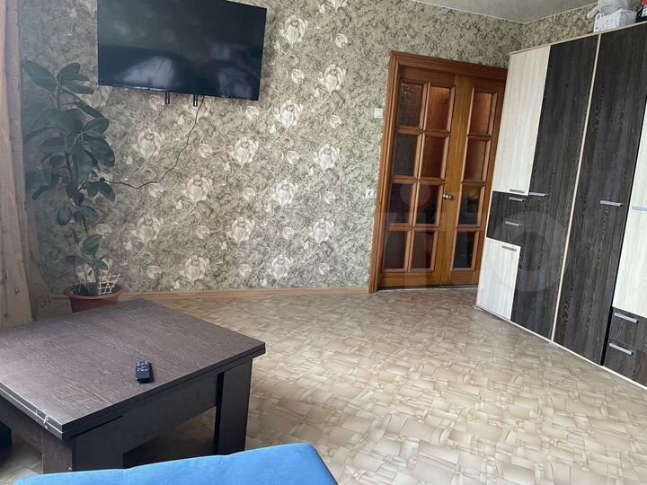 2-к. квартира, 52 м², 9/10 эт.