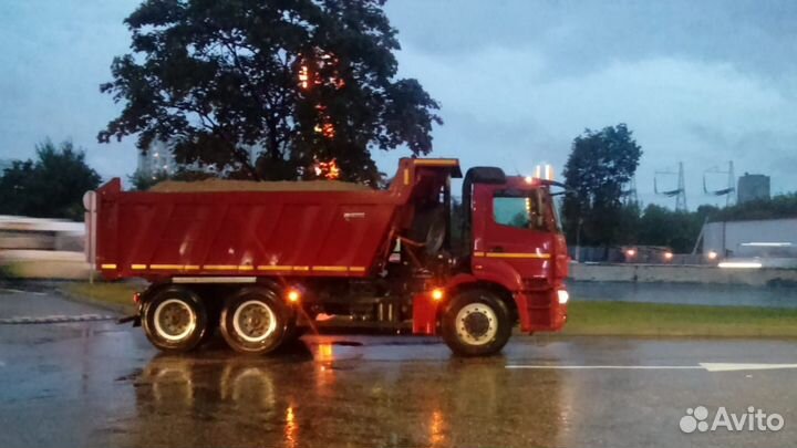 Водитель на самосвал