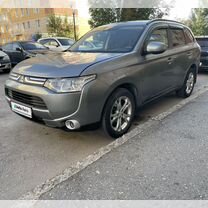 Mitsubishi Outlander 2.0 CVT, 2012, 106 200 км, с пробегом, цена 1 050 000 руб.