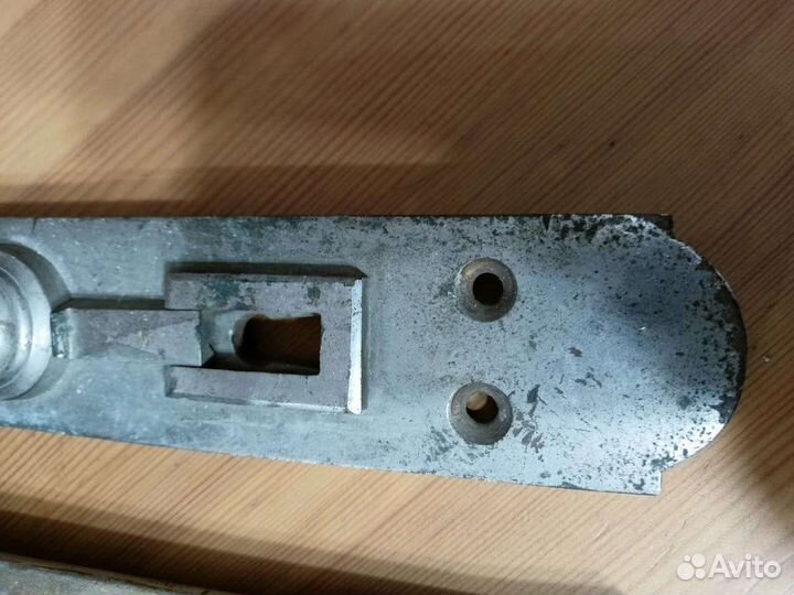 Царские дверные ручки с клеймами