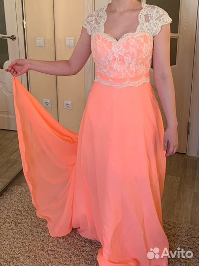Вечернее платье