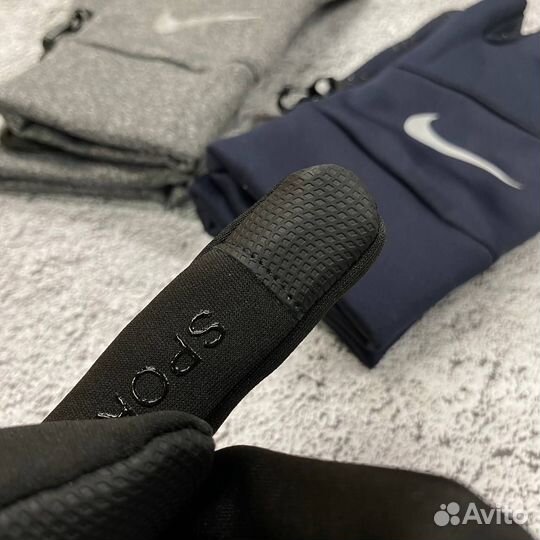Перчатки Nike новые