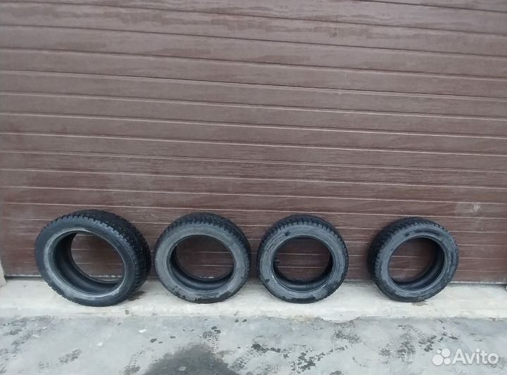 Hankook Winter I'Pike 235/55 R17 99T