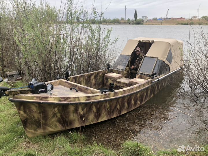Лодка пластиковая Raskat 70DC верфь RiverBoat