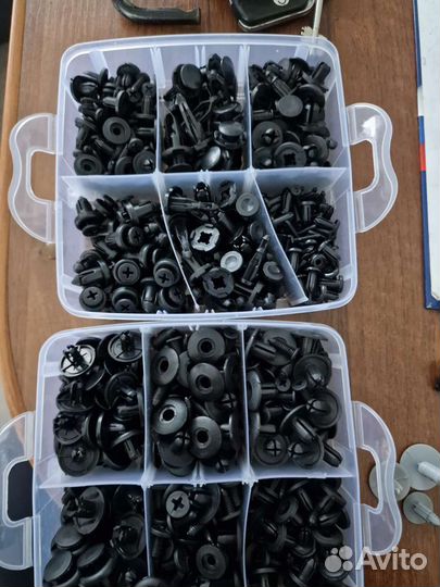 Клипсы автомобильные