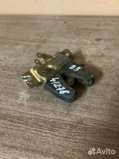 Замок багажника Пассат Б3 седан