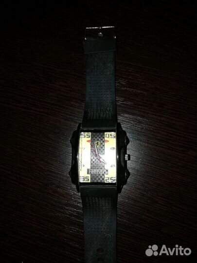 Часы ферарри