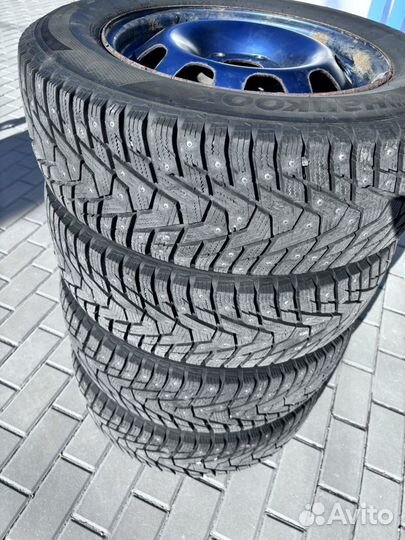 Hankook Winter I'Pike RS2 W429 215/65 R16 102