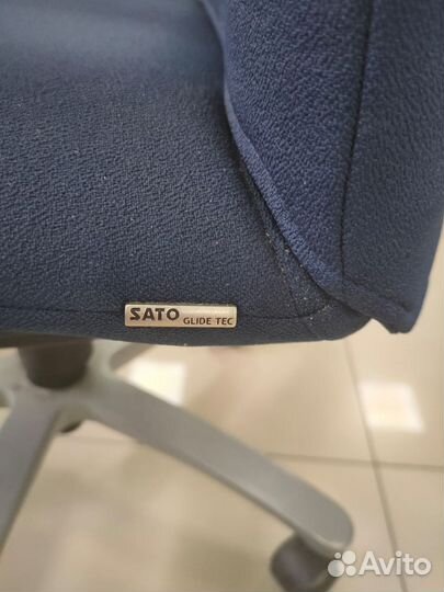 Компьютерное кресло руководителя