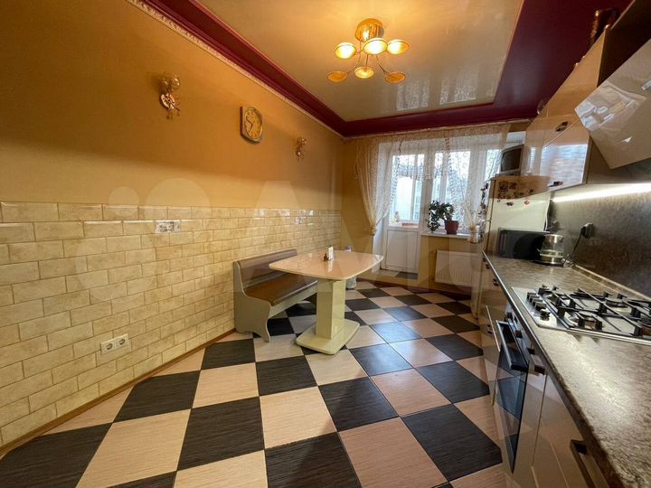 3-к. квартира, 114,4 м², 4/10 эт.