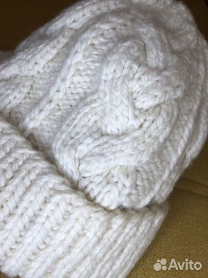 Комплект шапка и снуд из шерсти