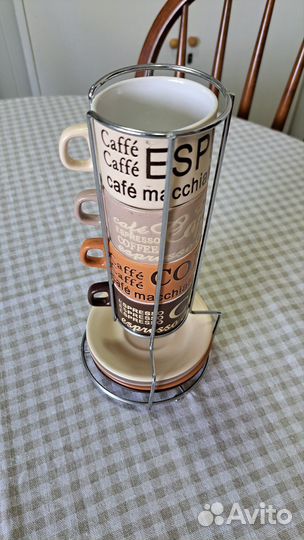 Кофейный сервиз на подставке