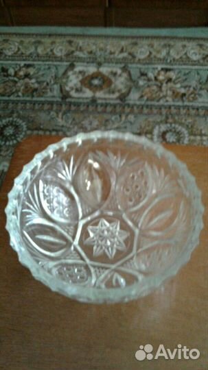 Хрустальная ваза