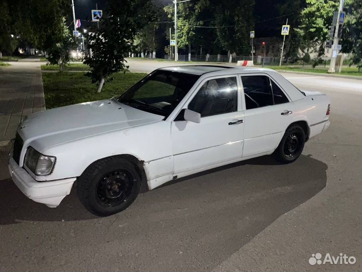 Mercedes-Benz W124 2.0 МТ, 1992, 220 000 км