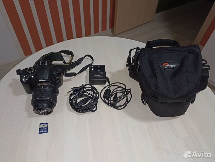 Зеркальный фотоаппарат Nikon d5000