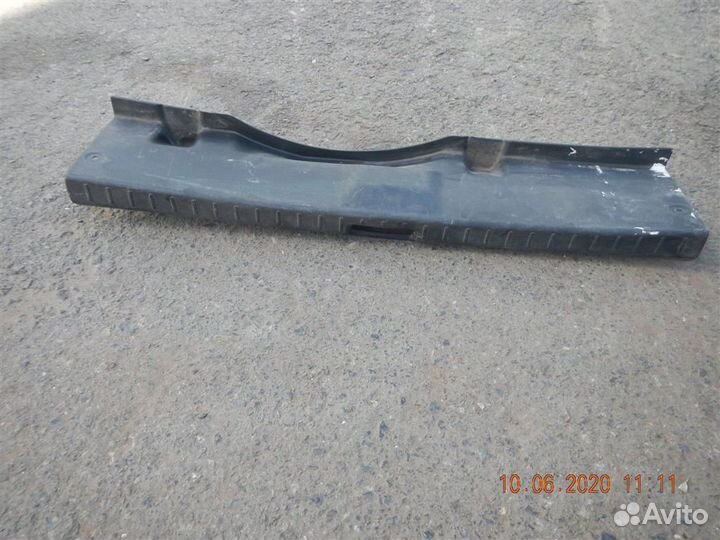 Обшивка багажника Toyota Corolla E12 2001-2006