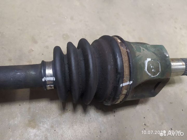 Привод передний левый Митсубиси галант 8