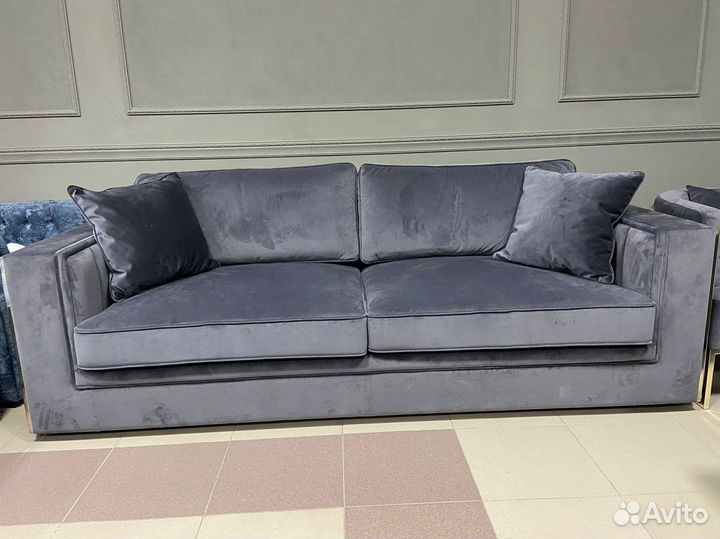 Диван с креслом