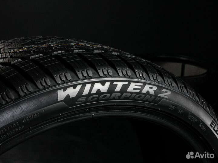 Pirelli Scorpion Winter 2 Elect 285/35 R22 и 265/35 R22 100V