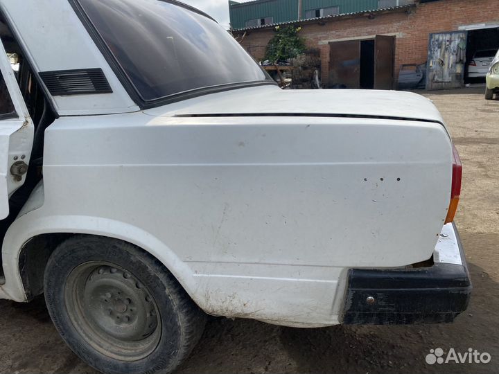 Задние левое крыло ваз 2107