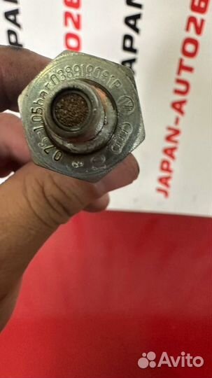 Датчик давления масла двс Audi A6 C6 2.8 ccea 2010